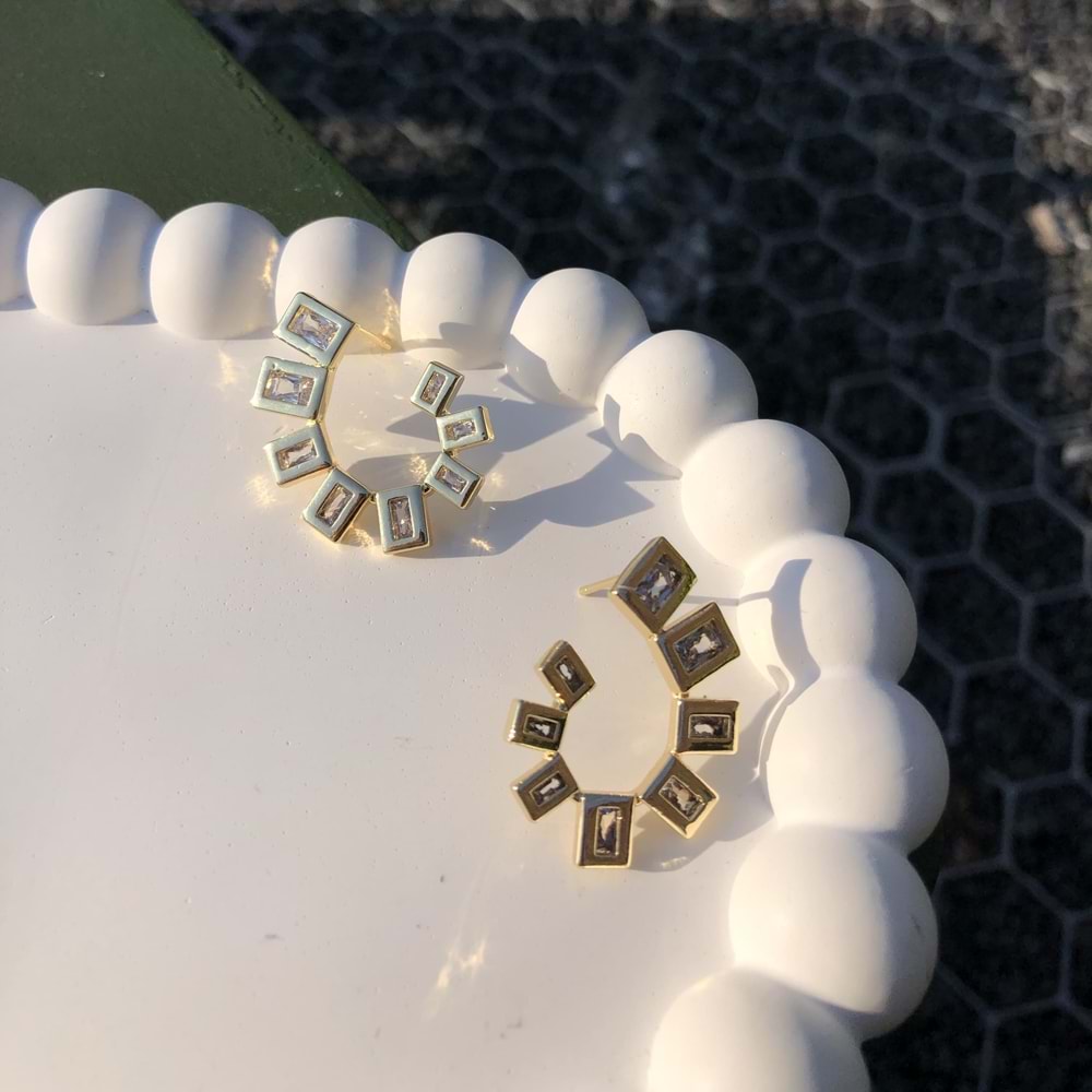 VIP Zirkon Taş Girdap Küpe GOLD