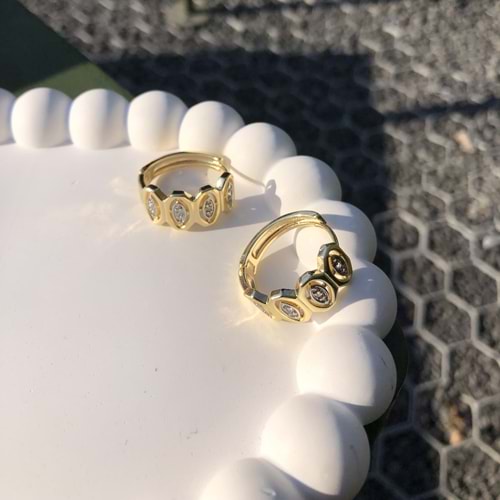 VIP Zirkon Taş Melis Goral Küpe GOLD