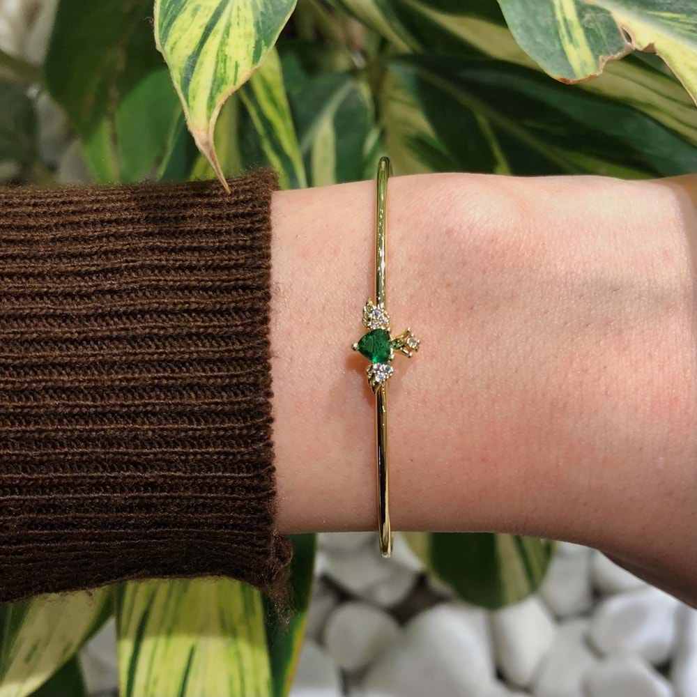 Zümrüt Kalp Desenli Kanatlı Ayarlanabilir Bilezik