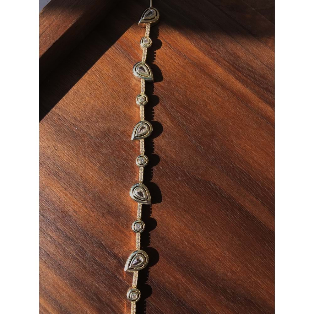 VIP Damla Pırlantalı Bileklik